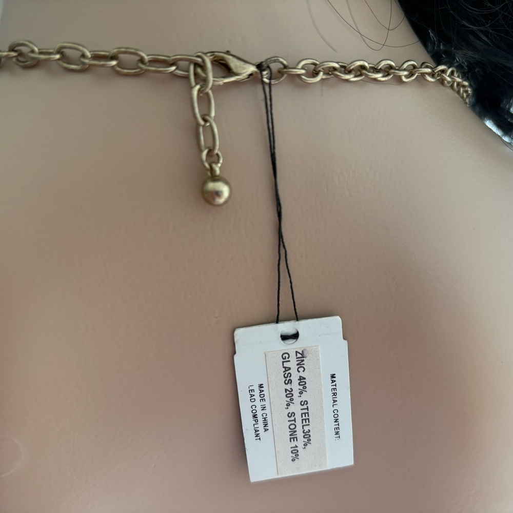 NWT Stunning Cara New York Necklace/Shocker
beautiful piece will turn heads. - Picture 5 of 9